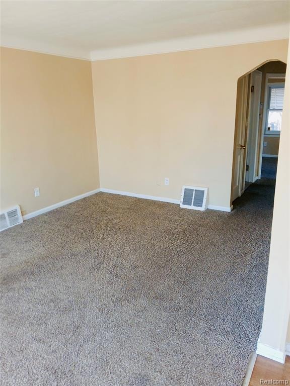 21465 Syracuse Ave, Warren, MI 48091 - photo 3