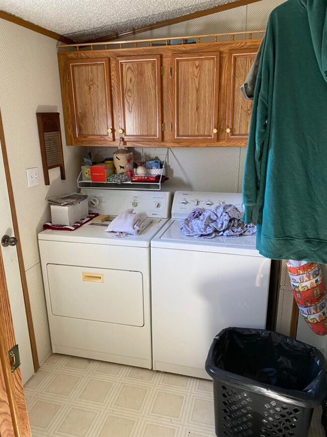 408 W South St, Boswell, IN 47921 - photo 6