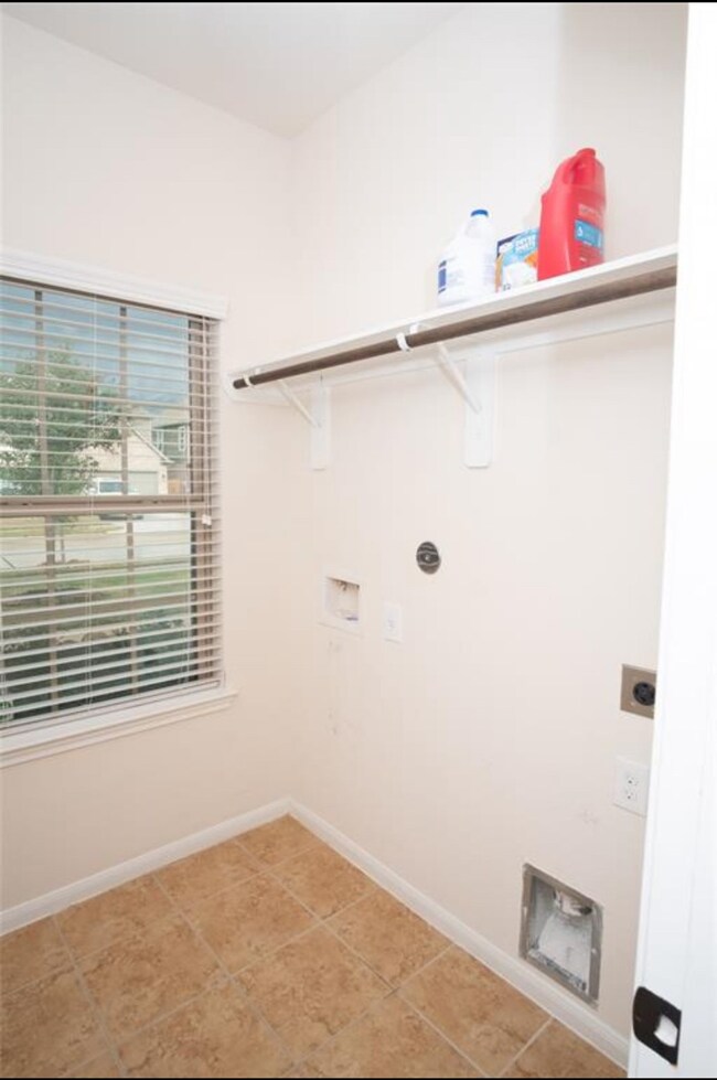 11334 Creekway Bend Dr, Humble, TX 77396 - photo 7