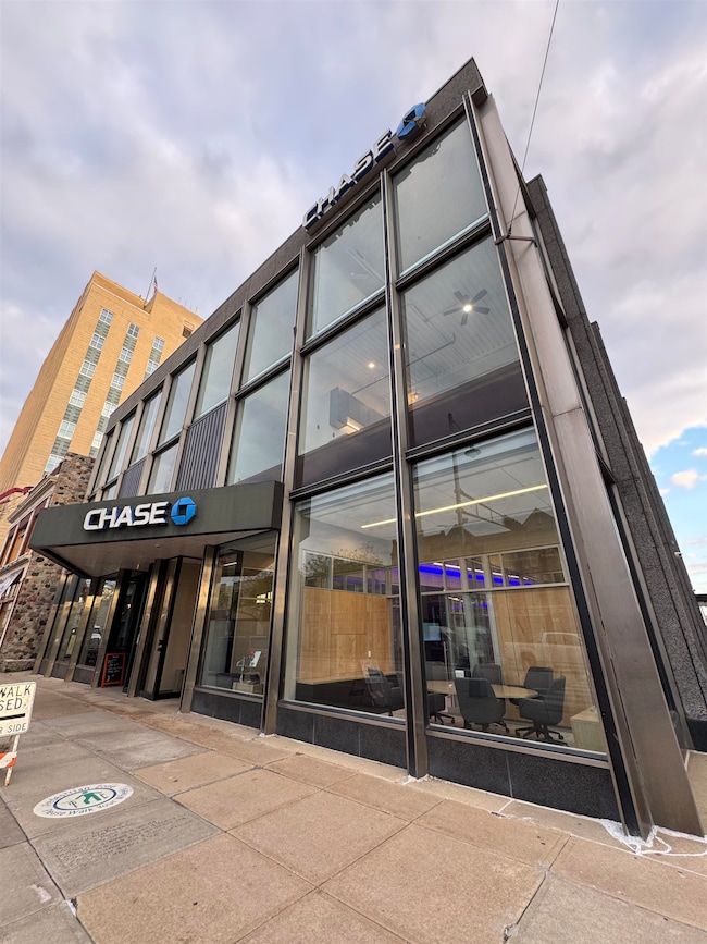 200 W College Ave, Appleton, WI 54911 - photo 2