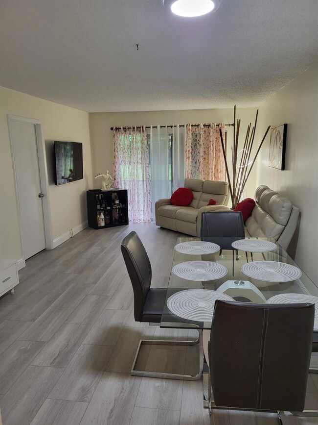 8305 NW 61st St unit C110, Tamarac, FL 33321 - photo 5