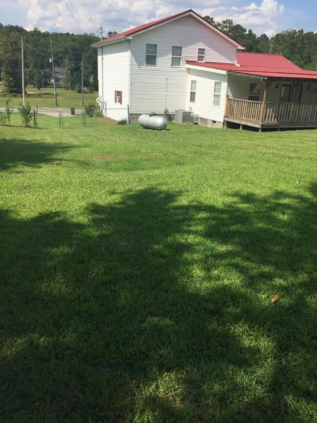 1629 Tunnel Hill Varnell Rd, Tunnel Hill, GA 30755 - photo 4