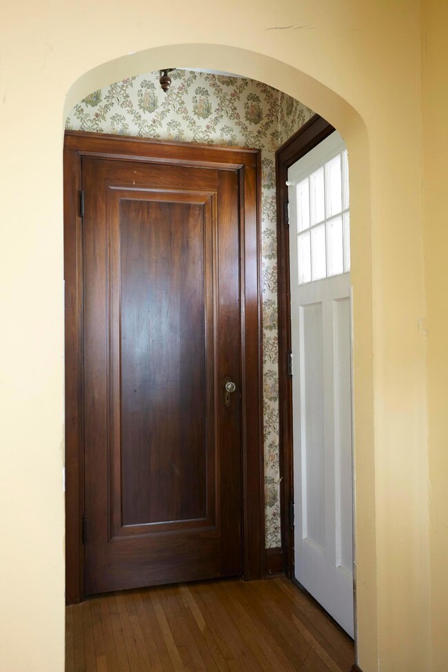 Entrance with Coat Closet