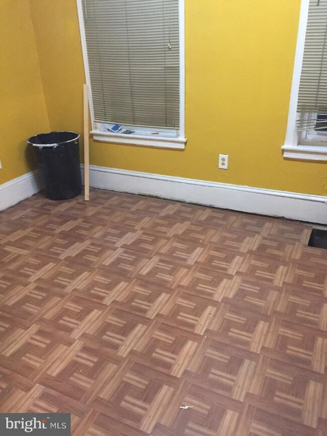 906 Cedar Ave, Darby, PA 19023 - photo 3