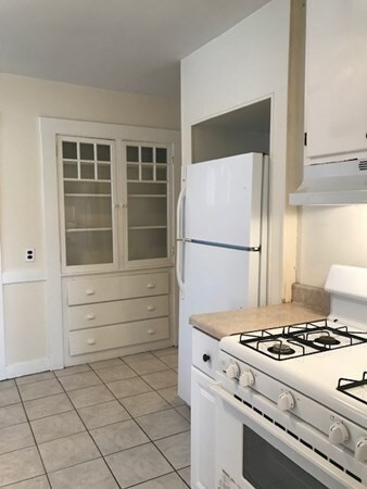 358 Massachusetts Ave unit 2, Arlington, MA 02474 - photo 4