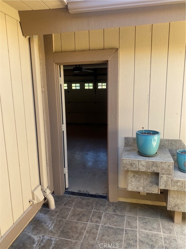 8559 Circle r Valley Ln, Escondido, CA 92026 - photo 7