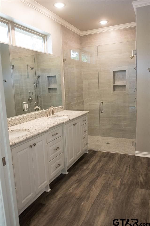 639 639 Cambridge Bend Cir, Tyler, TX 75703 - photo 3