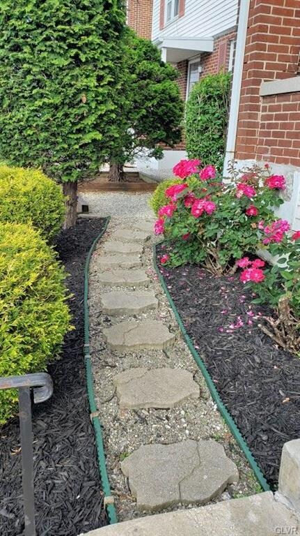 810 Chestnut St, Emmaus, PA 18049 - photo 4