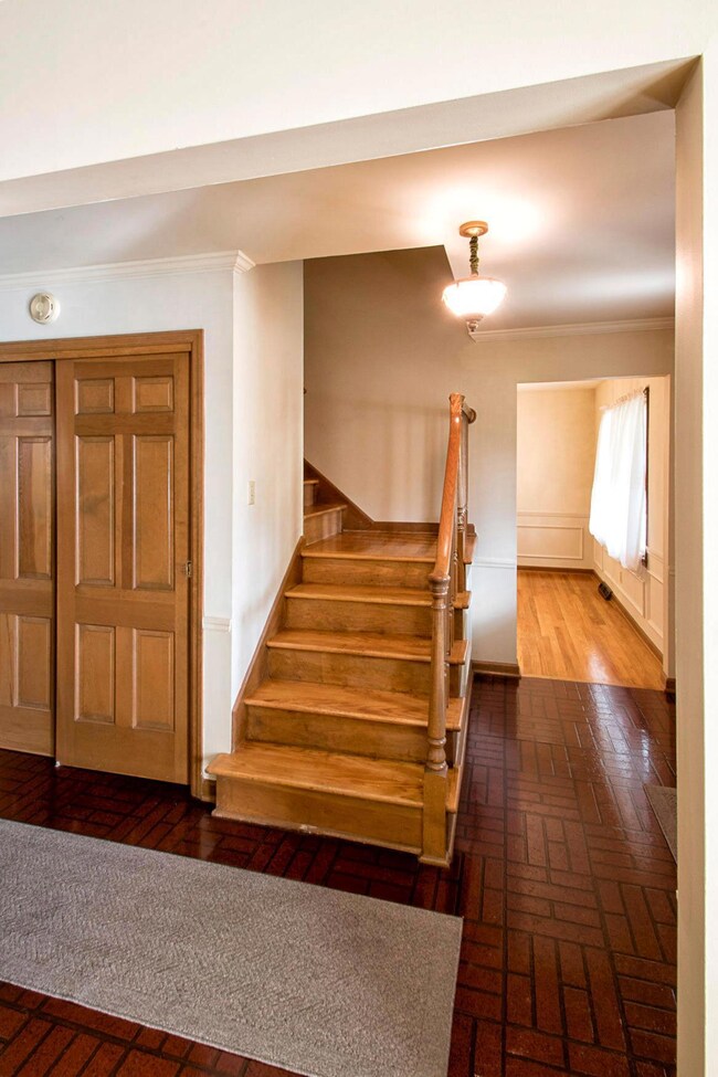 Hall016