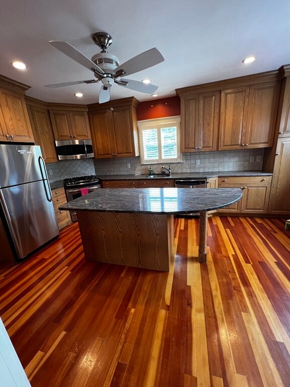 151 4th St unit 2, Medford, MA 02155 - photo 2