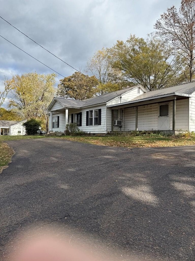 12620 Highway 79, Mc Kenzie, TN 38201 - photo 2