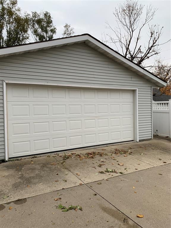 1042 10th Ave SE, Cedar Rapids, IA 52401 - photo 3