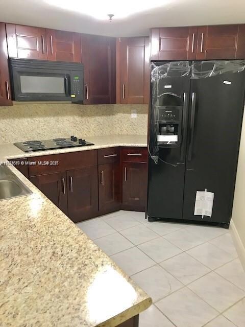 9415 Fontainebleau Blvd unit 111, Miami, FL 33172 - photo 2