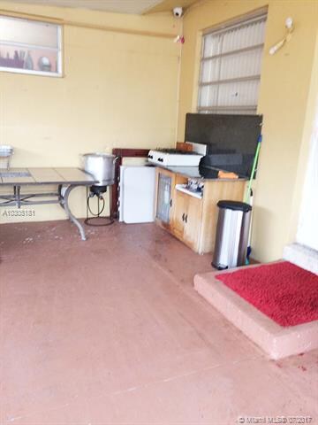 Back unit covered terrace