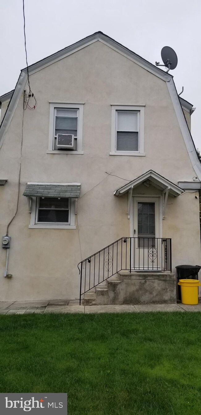 661 Rose St, Lansdowne, PA 19050 - photo 2