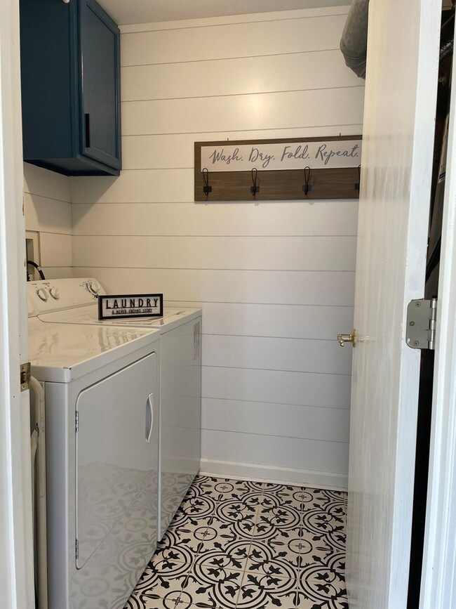 1289 Rhodes Ln unit 1404, Naperville, IL 60540 - photo 3