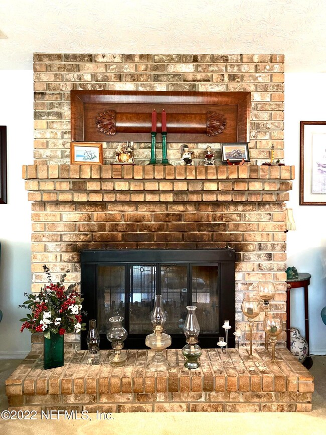 4703 Tara Woods Dr E, Jacksonville, FL 32210 - photo 5