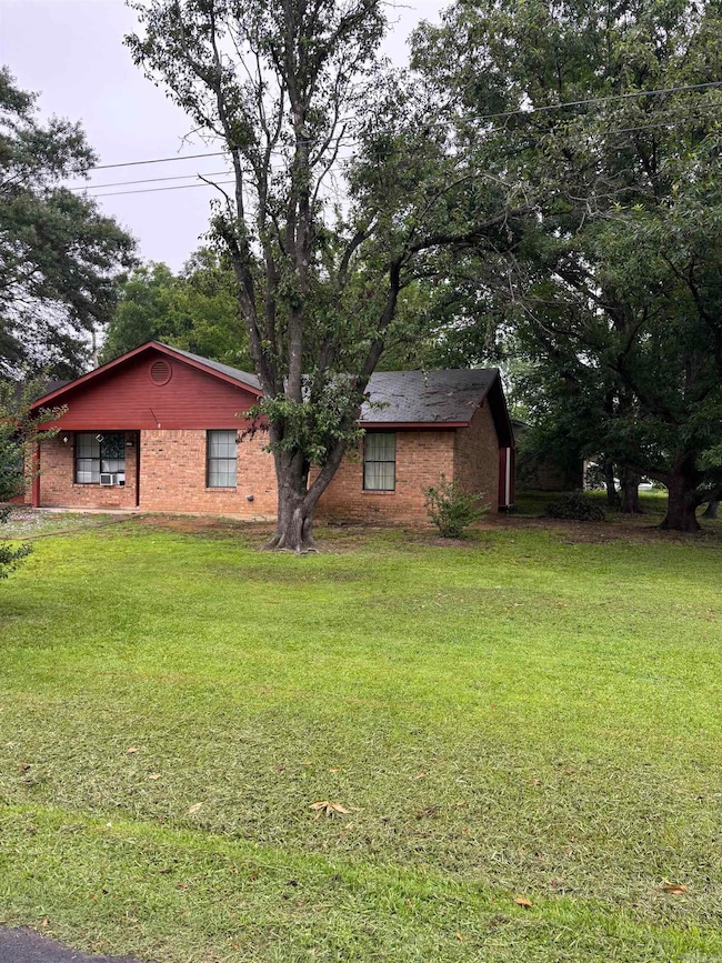 320 S Lewis St, Mineral Springs, AR 71851 - photo 2