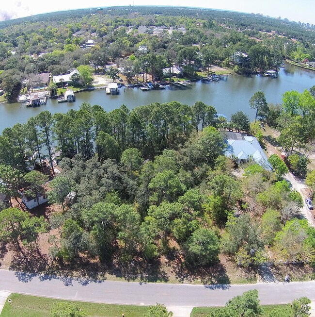 190 Feet on Buck Bayou