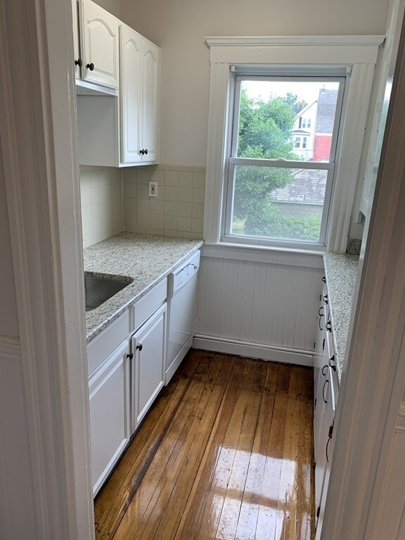 8 Glendale St unit U, Salem, MA 01970 - photo 2