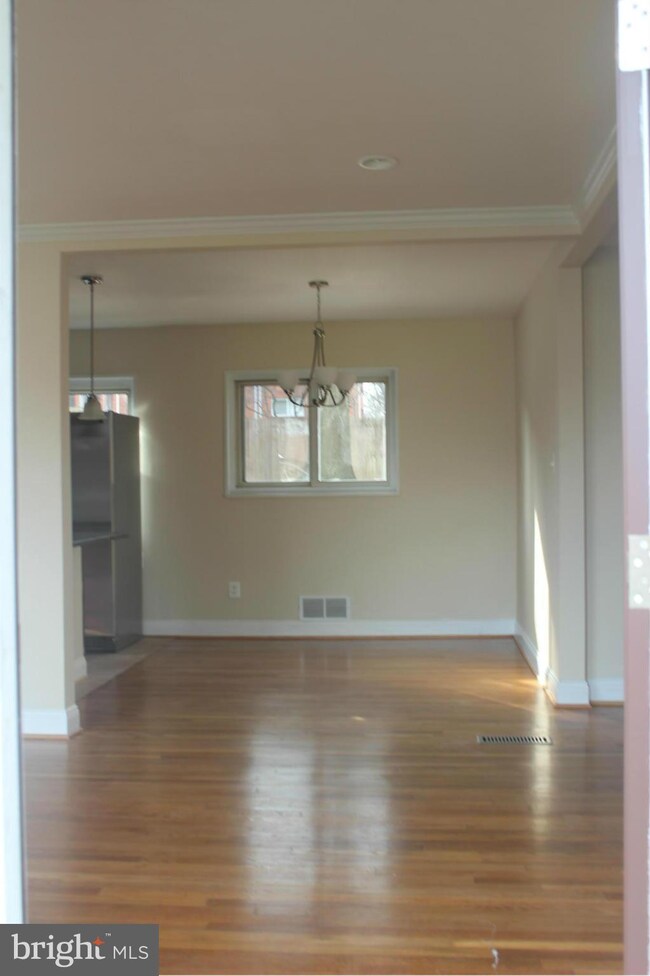 6417 Hawthorne St, Hyattsville, MD 20785 - photo 4