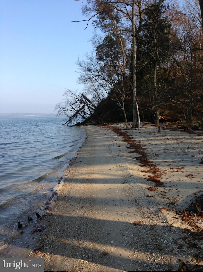 25950 Sotterley Rd, Hollywood, MD 20636 - photo 2