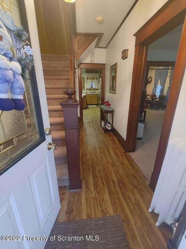 521 S Main St, Pittston, PA 18640 - photo 4