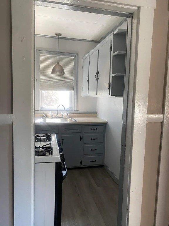 71 Sycamore St unit 2, Fairhaven, MA 02719 - photo 2