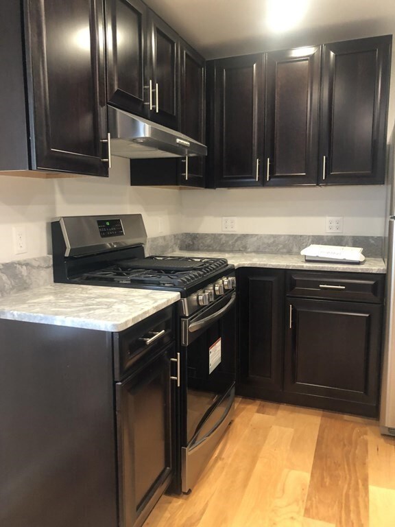 52 Lewis St unit 4, Boston, MA 02113 - photo 3