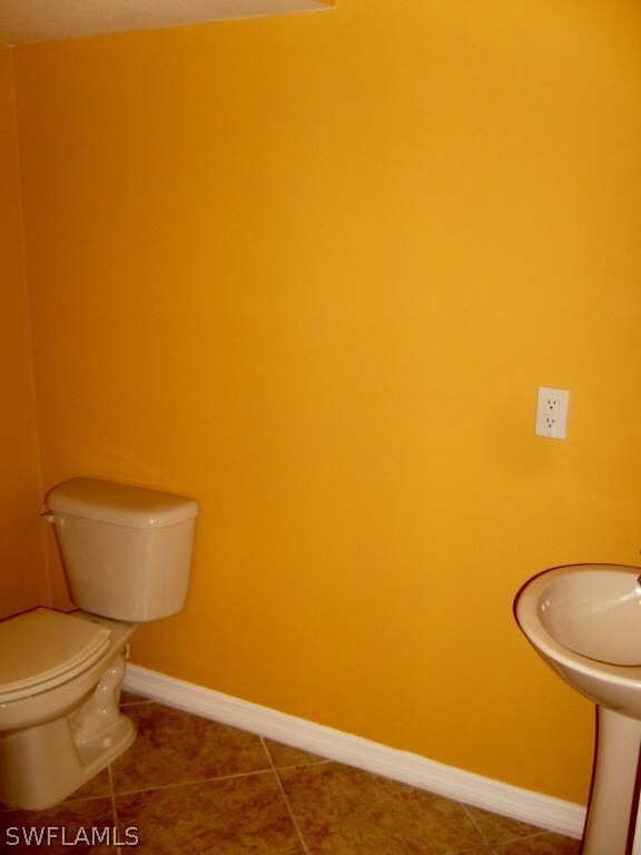 Main Level 1/2 Bath