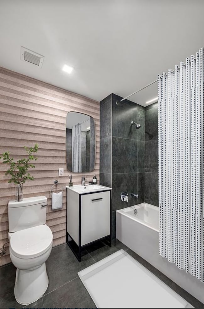 299 E 161st St unit 903, Bronx, NY 10451 - photo 3