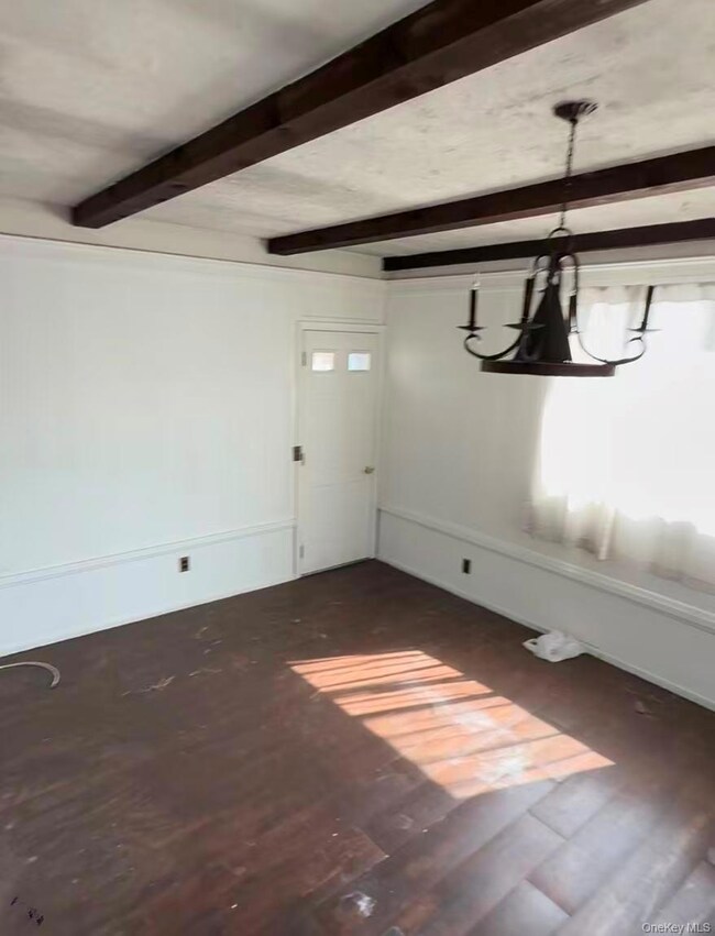 23 Park Cir, Mineola, NY 11501 - photo 3