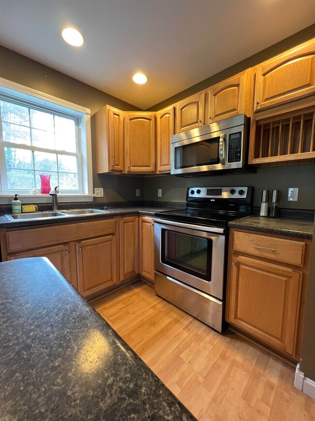 39 Jones Meadow, Cambridge, VT 05444 - photo 3