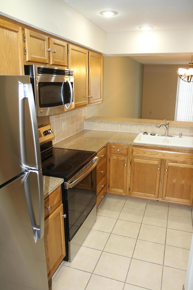 1211 Rivercrest Dr S unit C, Delaware, OH 43015 - photo 4