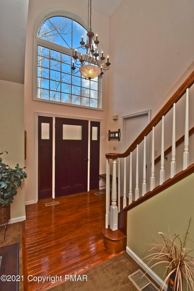 3 Foyer (1)