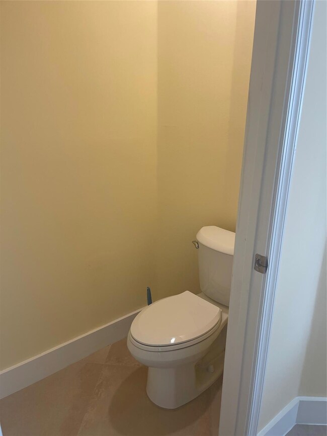 139 NW 72nd Ave, Plantation, FL 33317 - photo 5