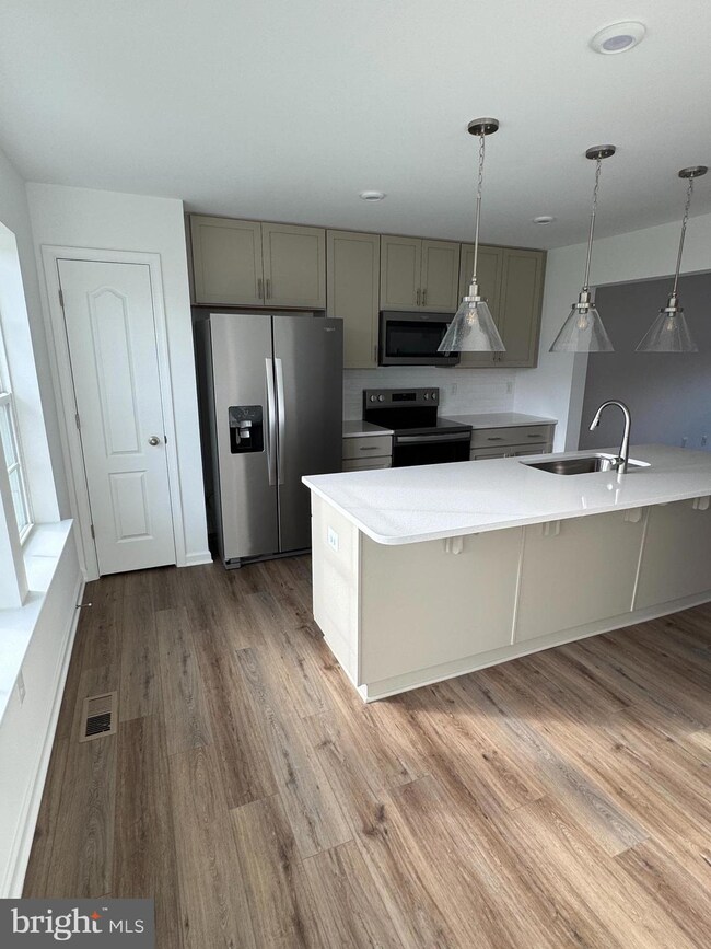 21 Scrub Pine Ct, Bunker Hill, WV 25413 - photo 3