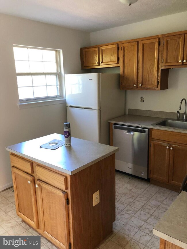 9321 Steeple Ct, Laurel, MD 20723 - photo 6