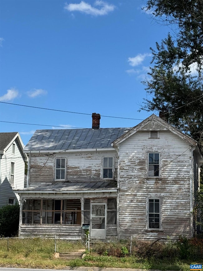 208 S Delphine Ave, Waynesboro, VA 22980 - photo 3