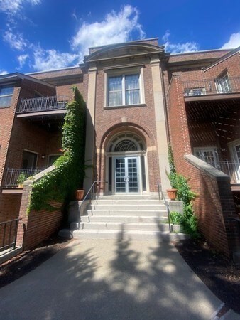 325 Plantation St unit 113, Worcester, MA 01604 - photo 3