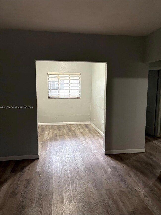 970 SW 7th St unit 2, Miami, FL 33130 - photo 4