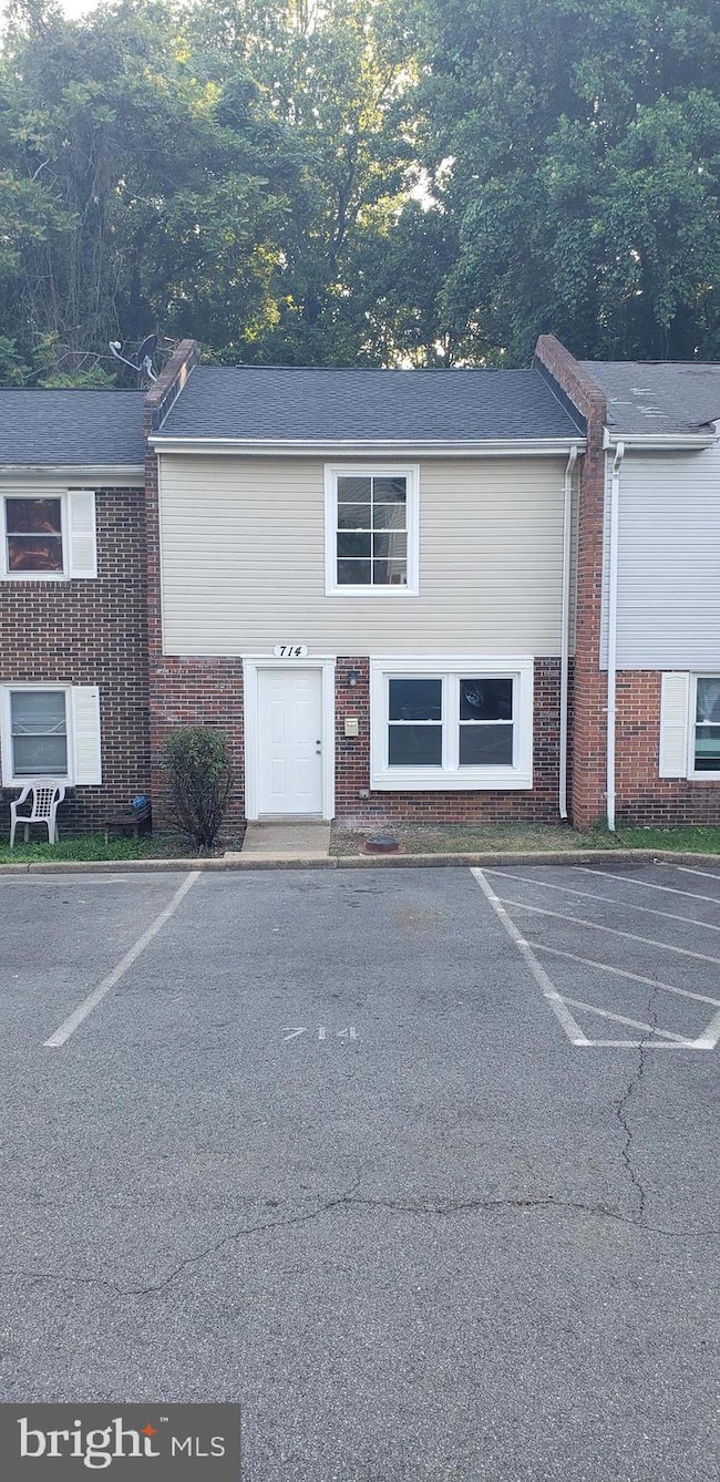 714 Denton Cir, Fredericksburg, VA 22401 - photo 3