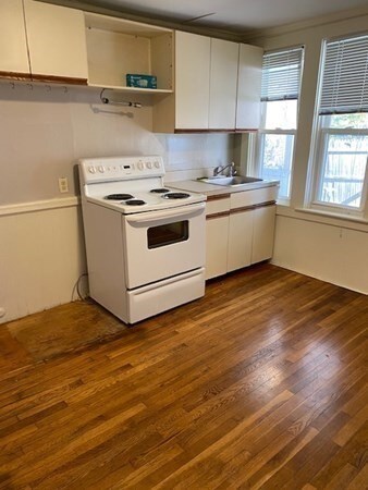 302 West St unit B, Randolph, MA 02368 - photo 2