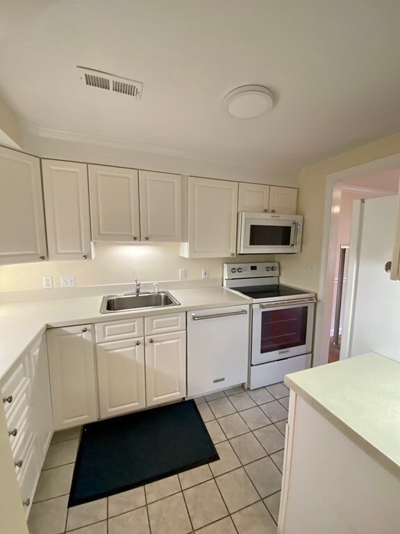 31 Jericho Rd unit 31, Weston, MA 02493 - photo 5