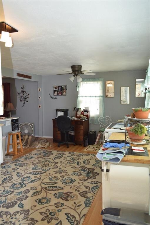 1433 Locust St, Middletown, IN 47356 - photo 4