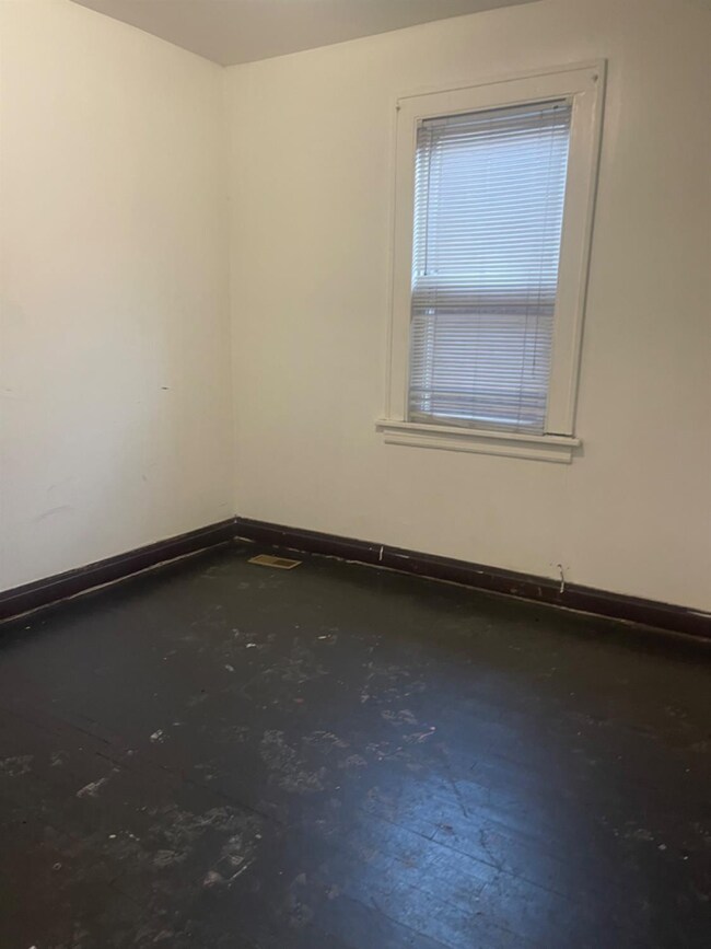 1061 Van Buren St, Gary, IN 46402 - photo 5