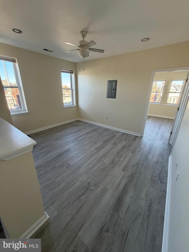 6118 Washington Ave unit 3RD FLOOR, Philadelphia, PA 19143 - photo 5