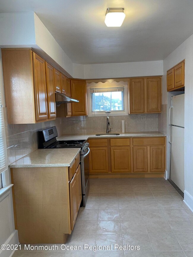 915 State Route 34, Matawan, NJ 07747 - photo 2