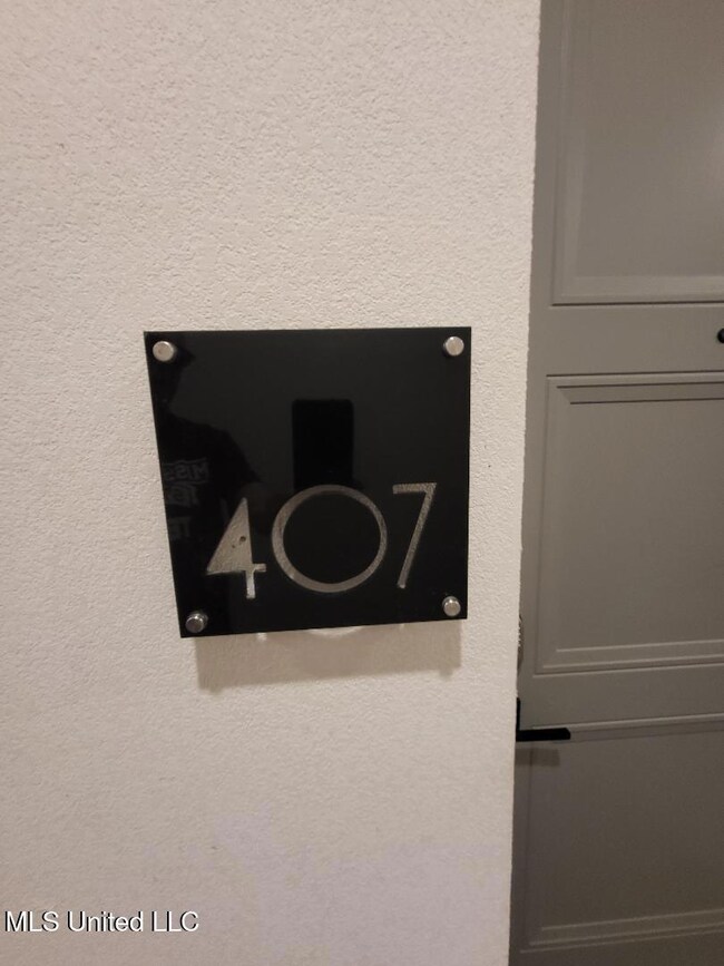 Grand Junction - 407