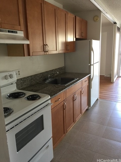 Kapiolani Manor unit 518, Honolulu, HI 96814 - photo 2